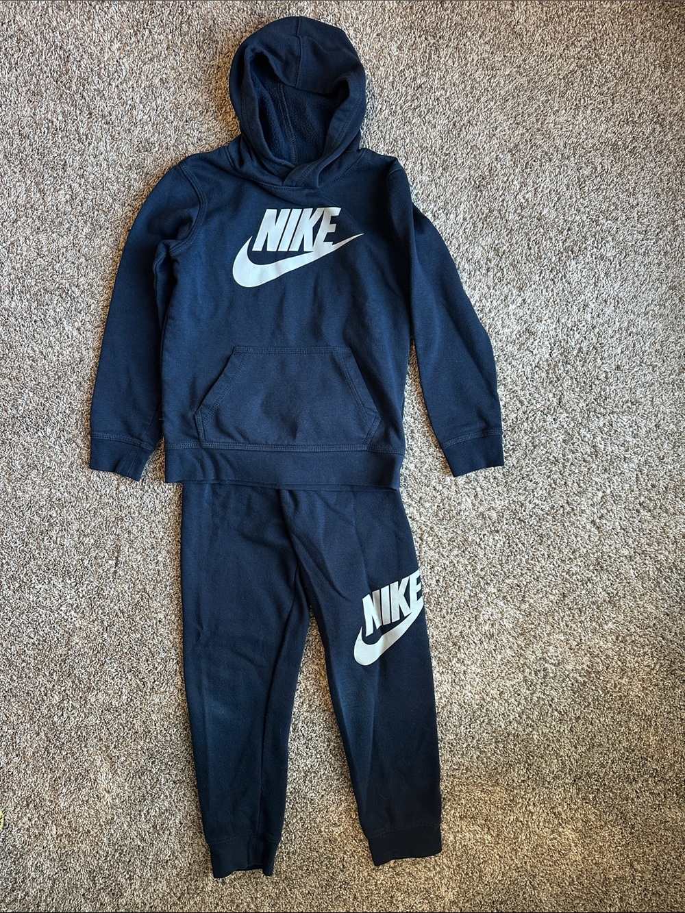 Nike Boys Navy Blue Logo Hoodie & Joggers Set 7